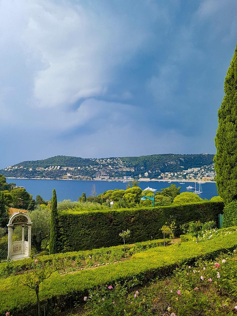 Photo des jardins vue mer de la Villa Ephrussi de Rothschild par Pierre Fayard